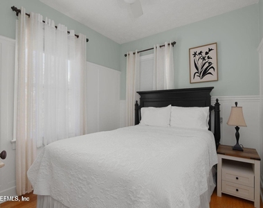 251 Charlotte Street - Photo Thumbnail 11