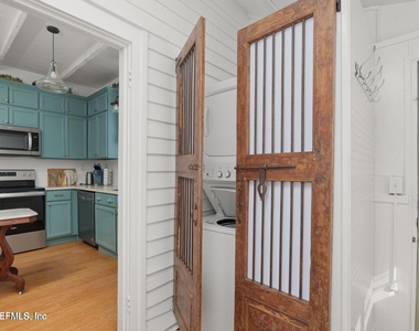 251 Charlotte Street - Photo Thumbnail 5