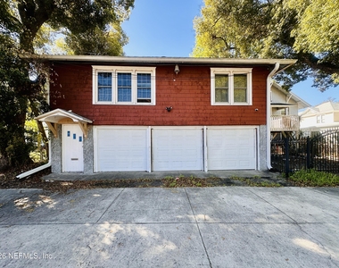231 W 10th Street - Photo Thumbnail 15