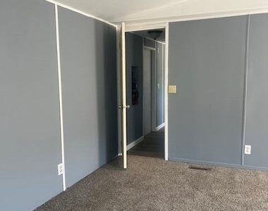 19308 Nw 51st Avenue - Photo Thumbnail 6