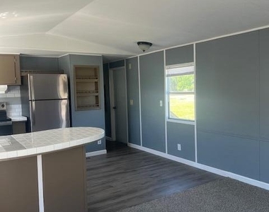 19308 Nw 51st Avenue - Photo Thumbnail 2