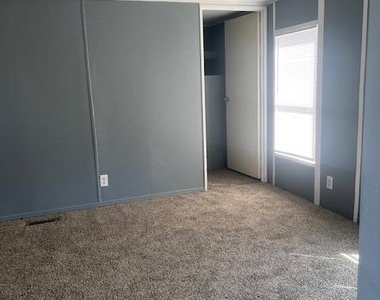 19308 Nw 51st Avenue - Photo Thumbnail 7