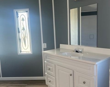 19308 Nw 51st Avenue - Photo Thumbnail 4