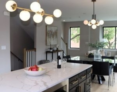 318 E Lincoln Street - Photo Thumbnail 6