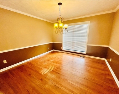2100 Old Forge Way - Photo Thumbnail 2