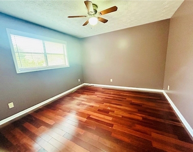 2100 Old Forge Way - Photo Thumbnail 12
