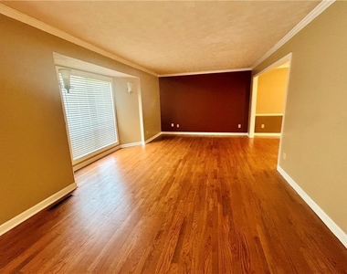2100 Old Forge Way - Photo Thumbnail 1