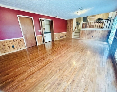 2100 Old Forge Way - Photo Thumbnail 8
