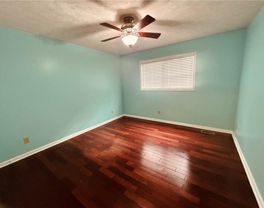 2100 Old Forge Way - Photo Thumbnail 11