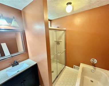 2100 Old Forge Way - Photo Thumbnail 16