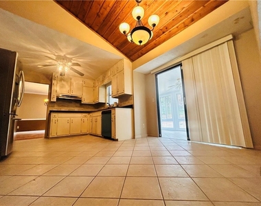 2100 Old Forge Way - Photo Thumbnail 5