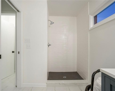 436 Grady Place - Photo Thumbnail 23