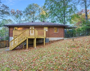 436 Grady Place - Photo Thumbnail 8
