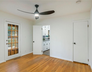 436 Grady Place - Photo Thumbnail 18