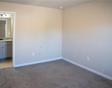 3006 Bayrose Circle - Photo Thumbnail 10