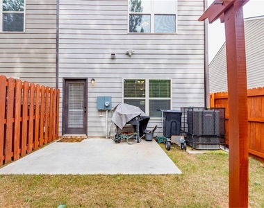 3006 Bayrose Circle - Photo Thumbnail 14