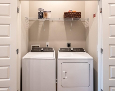501 W Waugh Street - Photo Thumbnail 23