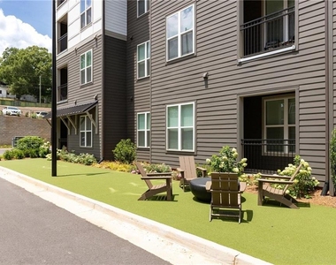 501 W Waugh Street - Photo Thumbnail 3