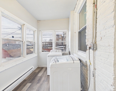 6639 S Bishop Street - Photo Thumbnail 8