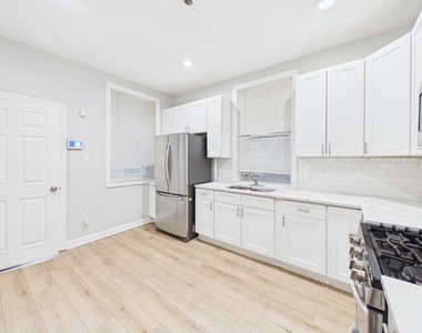6639 S Bishop Street - Photo Thumbnail 5