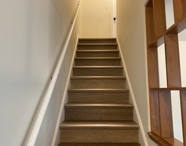 2173 W 171st Street W - Photo Thumbnail 11
