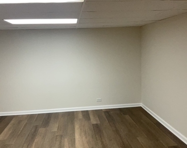 2173 W 171st Street W - Photo Thumbnail 9