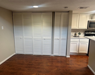 2300 Old Spanish Trail - Photo Thumbnail 5