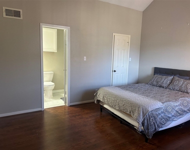 2300 Old Spanish Trail - Photo Thumbnail 15