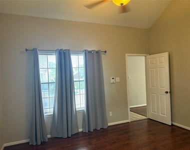 2300 Old Spanish Trail - Photo Thumbnail 11