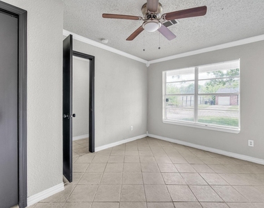 10902 Jutland Road - Photo Thumbnail 3