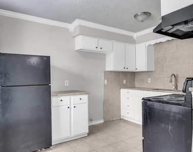 10902 Jutland Road - Photo Thumbnail 7