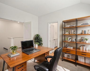 613 Royal Arch Drive - Photo Thumbnail 25