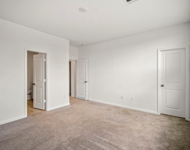 613 Royal Arch Drive - Photo Thumbnail 36