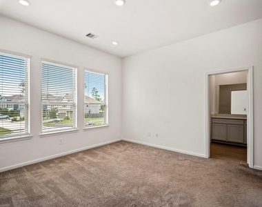 613 Royal Arch Drive - Photo Thumbnail 17