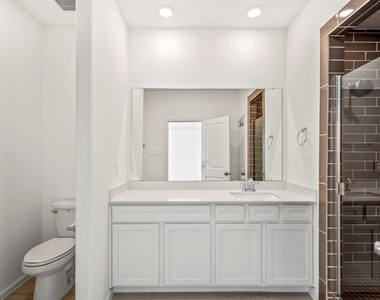 613 Royal Arch Drive - Photo Thumbnail 27