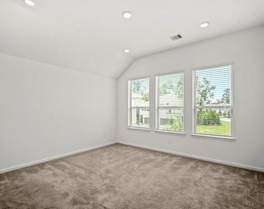 613 Royal Arch Drive - Photo Thumbnail 18