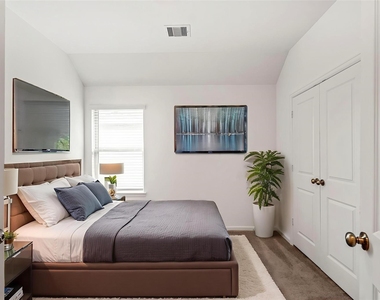 613 Royal Arch Drive - Photo Thumbnail 23