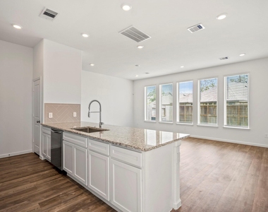 613 Royal Arch Drive - Photo Thumbnail 8