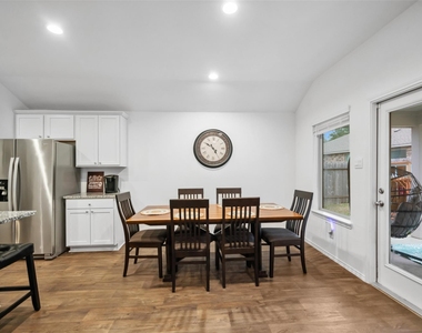 3308 Cold Swan Court - Photo Thumbnail 13