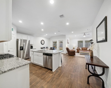 3308 Cold Swan Court - Photo Thumbnail 6