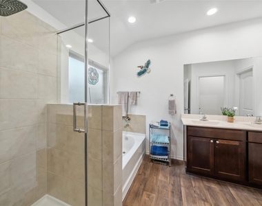 3308 Cold Swan Court - Photo Thumbnail 20