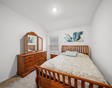 3308 Cold Swan Court - Photo Thumbnail 5