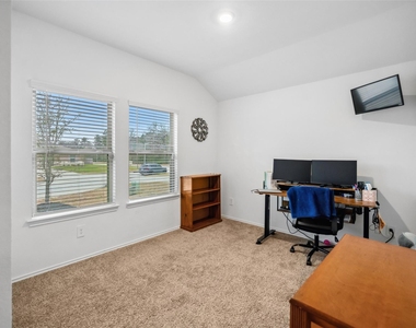 3308 Cold Swan Court - Photo Thumbnail 2