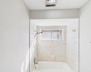 7611 Hopewell Lane - Photo Thumbnail 21
