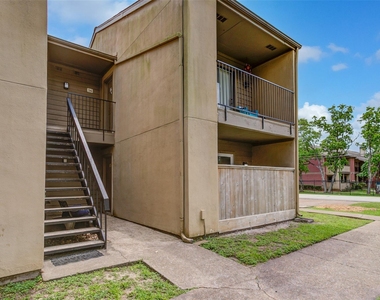 3300 Pebblebrook Drive - Photo Thumbnail 22