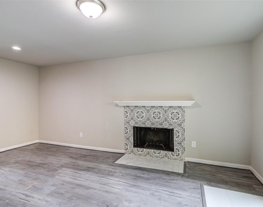 3300 Pebblebrook Drive - Photo Thumbnail 3