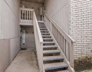 3919 Fairmont - Photo Thumbnail 20