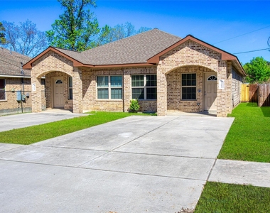 9306 Bean Street Street - Photo Thumbnail 1