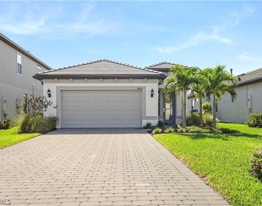 20039 Kingmont Drive - Photo Thumbnail 2