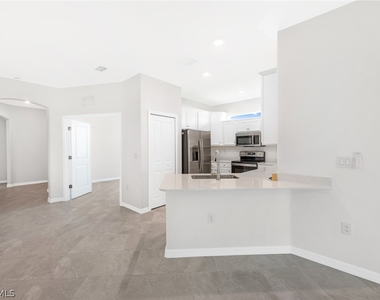 2672 Vine Avenue - Photo Thumbnail 11
